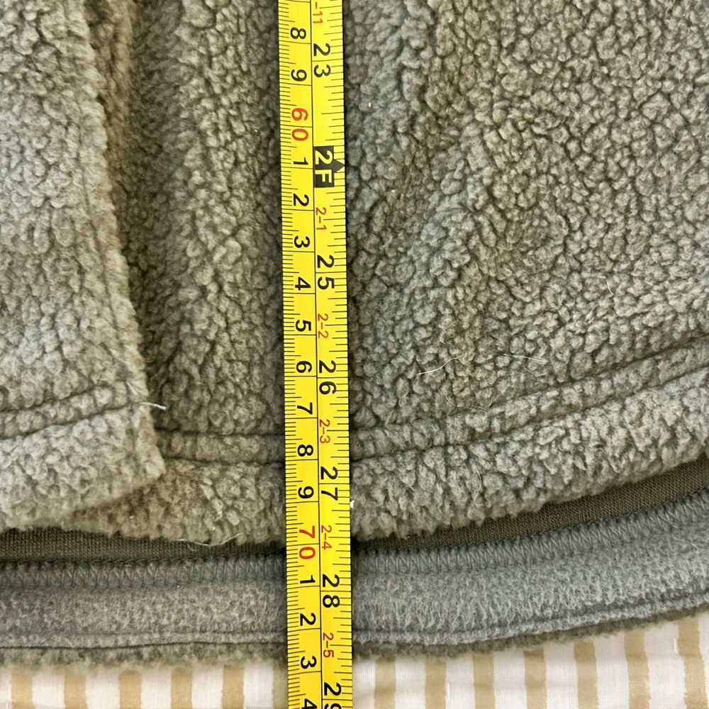 L.L Bean Cozy Cottage Fleece Green Button Down- M - Picture 9 of 11